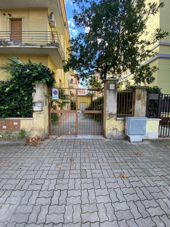 Ferienwohnung Monolocale Nel Corso Lido di Ostia Exterior foto
