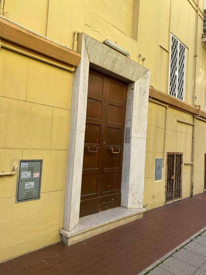 Ferienwohnung Monolocale Nel Corso Lido di Ostia Exterior foto